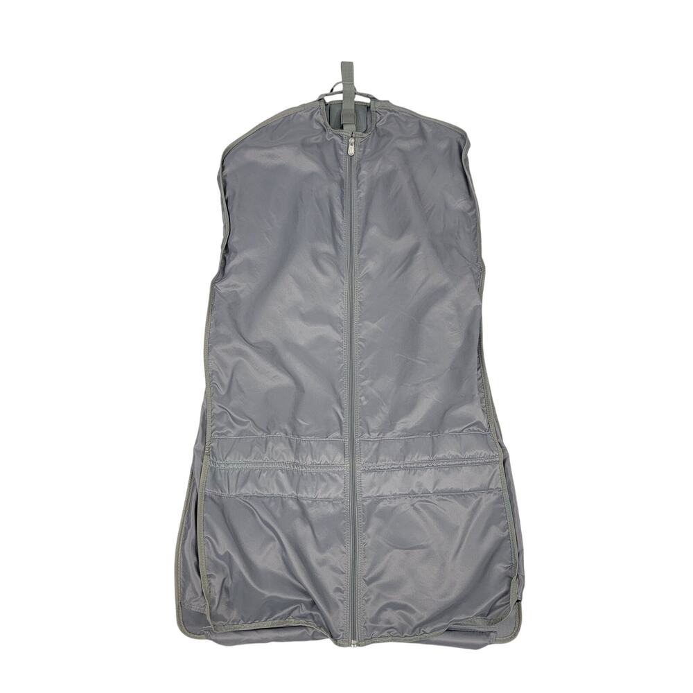 Briggs & Riley Baseline Classic Garment Sleeve Suit Bag Tri-Fold Silver Gray